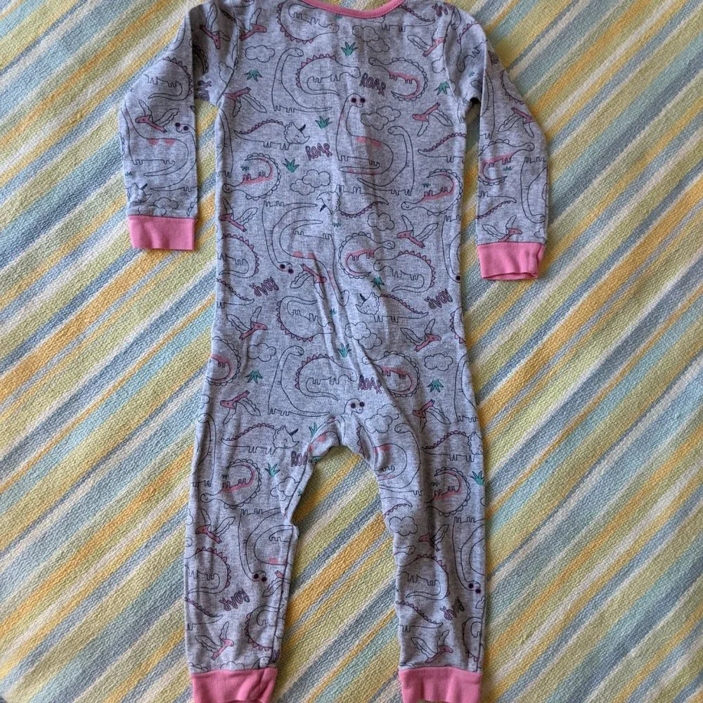🛍️ BUNDLE ONLY | Carter's Dinosaur print knit footless PJs Pajamas 2T